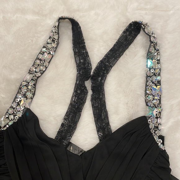 City Triangles Full Length Prom/Formal Dress - NWT - Picture 4 of 10